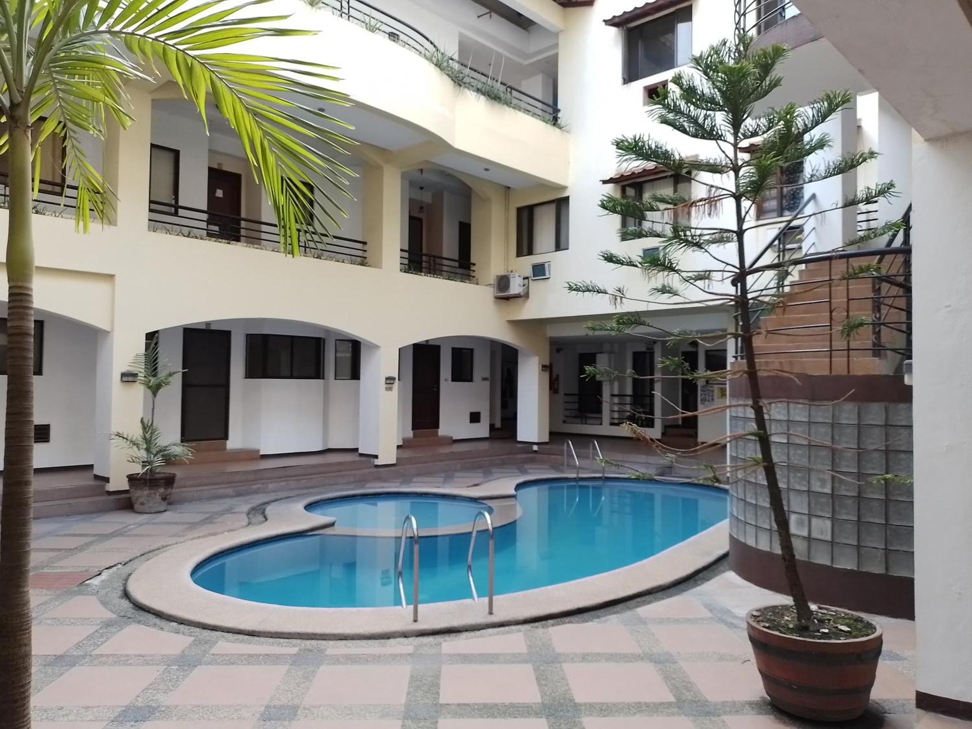 722 Metropolis Tower Hotel Bantud Hacienda Екстериор снимка